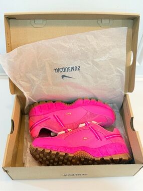 Nike Jacquemus Women Bright Pink Sneakers with Gum Sole